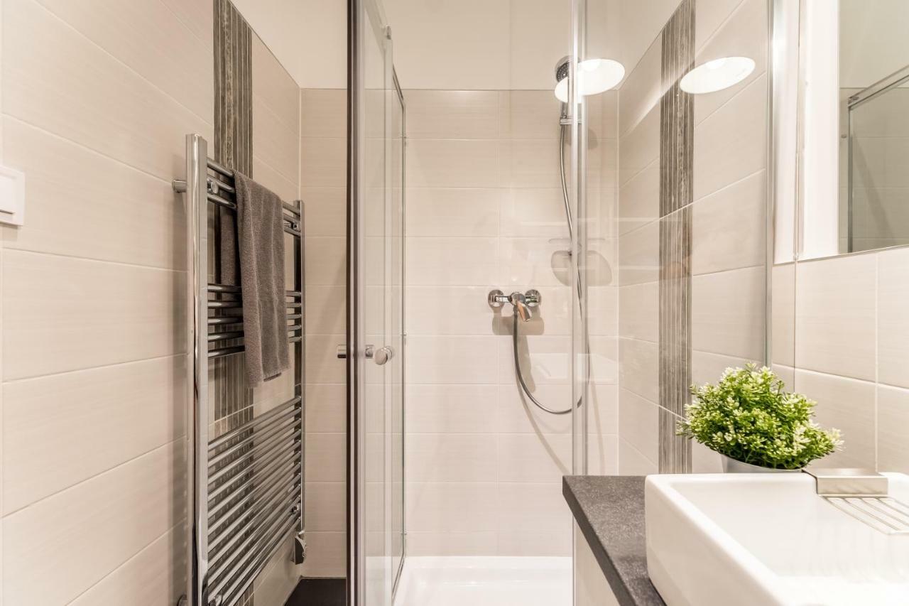 Fleur Creme Apartment Boedapest Buitenkant foto